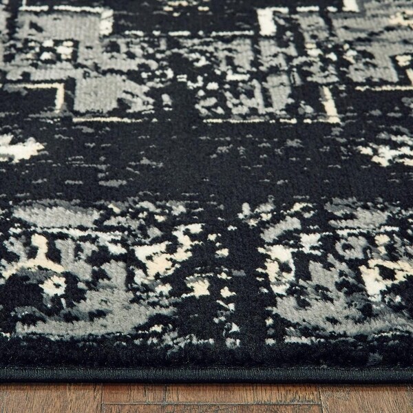 Homeroots 5 x 7 ft. Black Medallion Oriental Area Rug - 395770