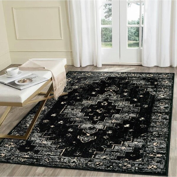 Homeroots 5 x 7 ft. Black Medallion Oriental Area Rug - 395770
