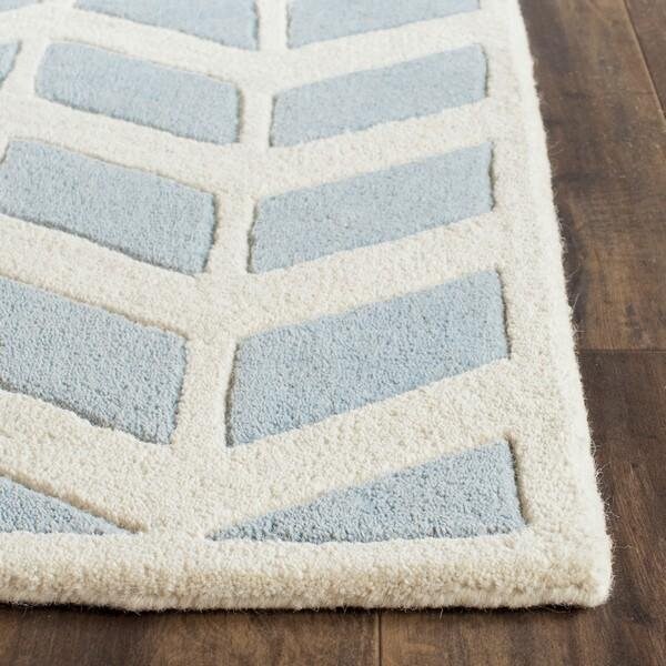 Safavieh Chatham Hand Tufted Rectangle Rug- Blue - Ivory- 2 ft. 6 in. x 4 ft. - CHT746B-24