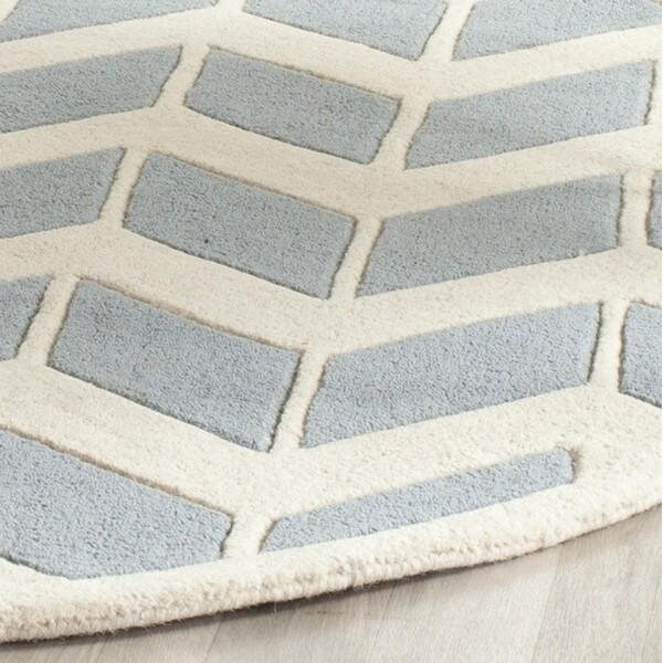 Safavieh Chatham Hand Tufted Rectangle Rug- Blue - Ivory- 2 ft. 6 in. x 4 ft. - CHT746B-24