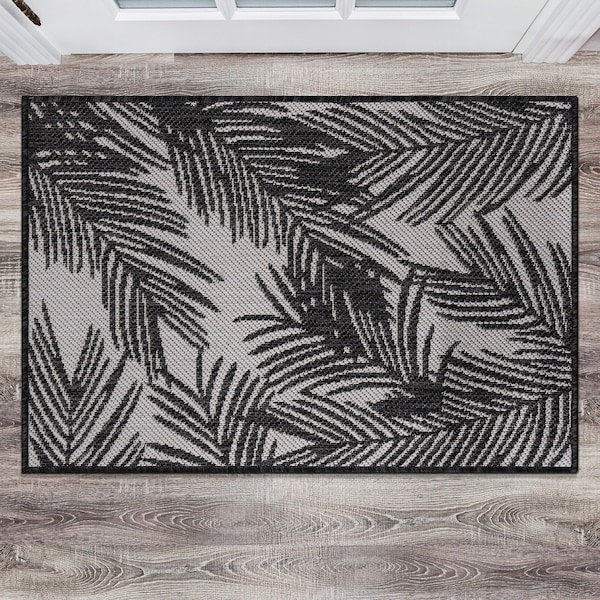 World Rug Gallery Contemporary Distressed Leaves Textured Flat Weave Indoor/Outdoor Area Rug 2' x 3' Black - 117BLACK2X3