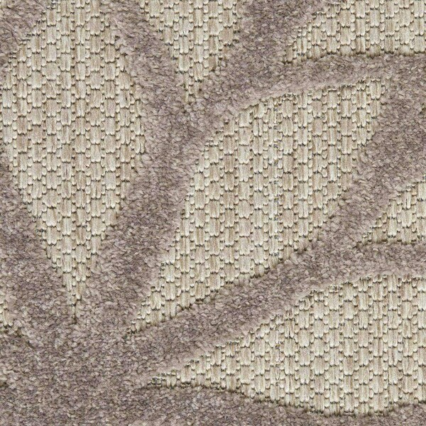 Homeroots 2 x 6 ft. Silver & Gray Indoor & Outdoor Runner Rug - 384686