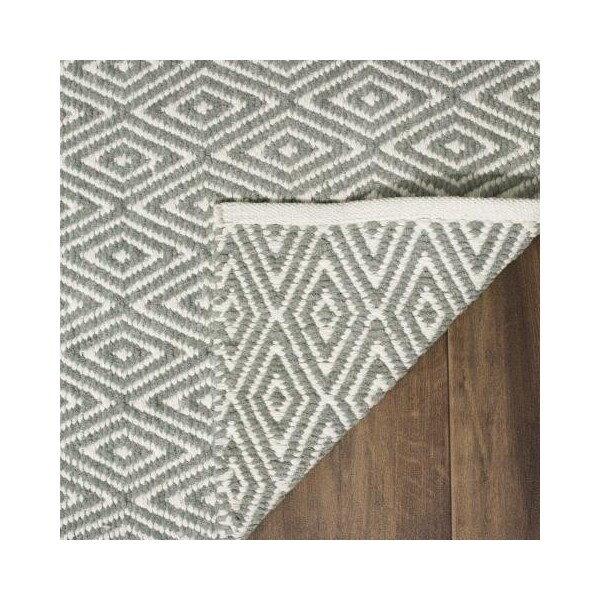Safavieh 6 x 9 ft. Medium Rectangle Boston Tufted Rug, Grey - BOS682E-6