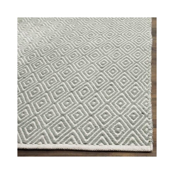 Safavieh 6 x 9 ft. Medium Rectangle Boston Tufted Rug, Grey - BOS682E-6