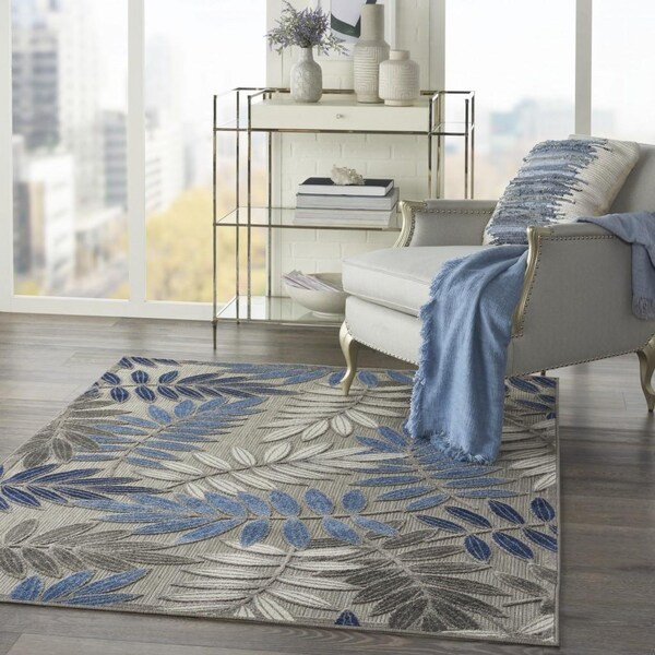Homeroots 5 x 8 ft. Gray & Blue Leaves Indoor & Outdoor Area Rug - 384871