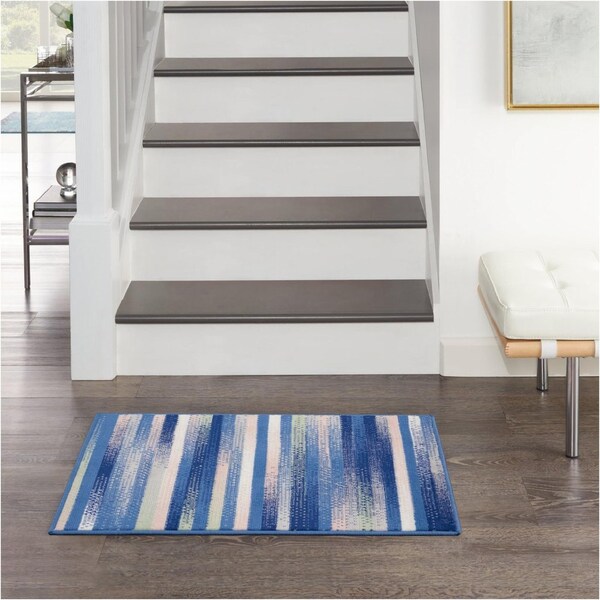 Homeroots 4 x 6 ft. Blue & Ivory Halftone Stripe Area Rug - 385874