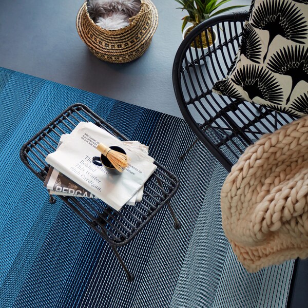 World Rug Gallery Contemporary Stripe Shade Reversible Recycled Plastic 5' X 7' Blue Outdoor Rug - 6074BLUE5X7