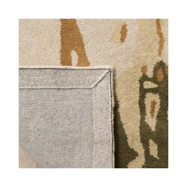 Safavieh 4 x 6 ft. Small Rectangle Country and Floral Bella- Beige and Green Hand Tufted Rug - BEL120A-4