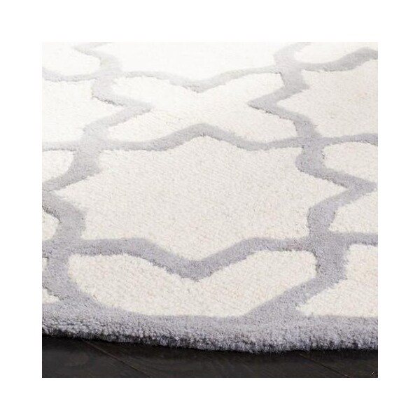 Safavieh 6 x 6 ft. Cambridge Hand Tufted Square Area RugIvory & Silver - CAM125Y-6SQ