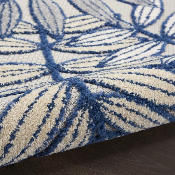 Homeroots 4 x 6 ft. Ivory & Navy Leaves Indoor & Outdoor Area Rug - 384880