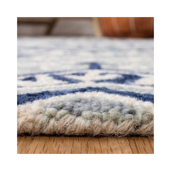 Safavieh Aspen Hand Tufted Rectangle Area RugGrey & Navy 4 x 6 ft. - APN826F-4