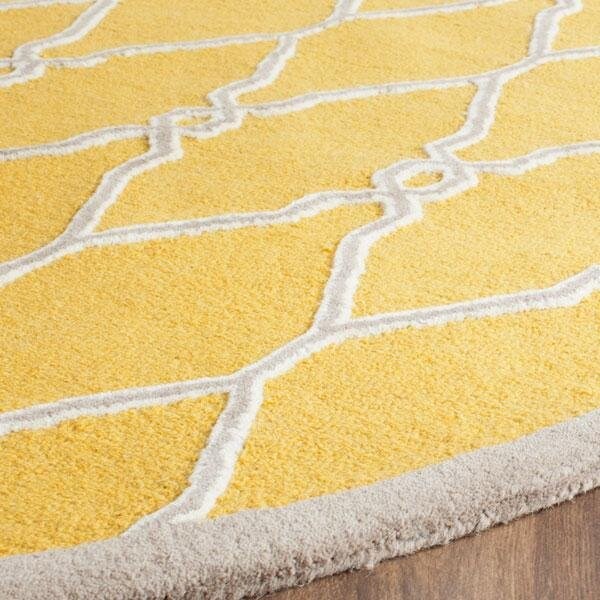 Safavieh Cambridge Hand Tufted Small Rectangle Rug- Gold - Ivory- 4 x 6 ft. - CAM352Q-4
