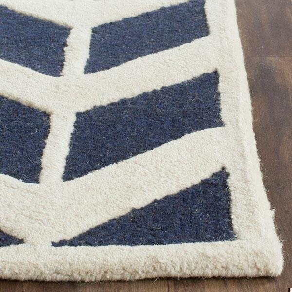 Safavieh Cambridge Hand Tufted Rectangle Rug- Navy - Ivory- 4 x 6 ft. - CAM718M-4