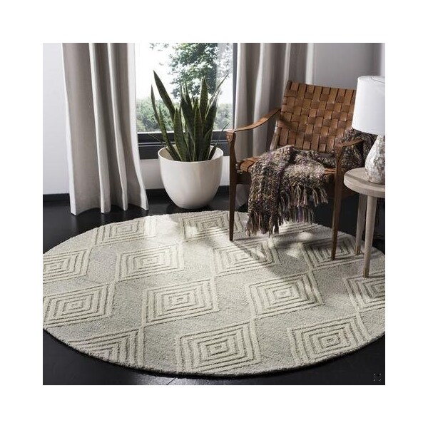 Safavieh 4 x 6 ft. Contemporary Blossom Hand Tufted Area RugSilver & Ivory - BLM111G-4
