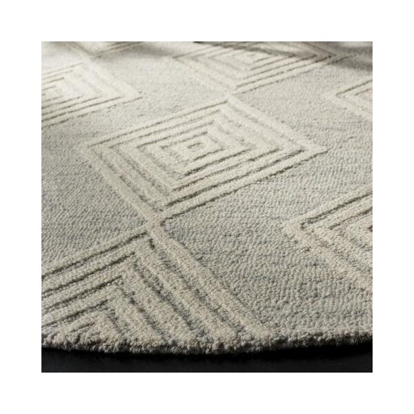 Safavieh 4 x 6 ft. Contemporary Blossom Hand Tufted Area RugSilver & Ivory - BLM111G-4
