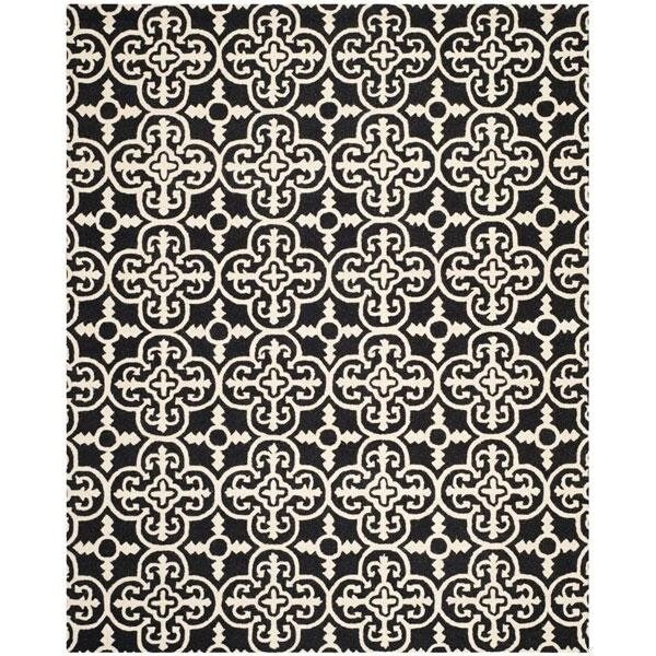 Safavieh Cambridge Hand Tufted Accent Rug, Black and Ivory - 2 x 3 ft. - CAM133E-2