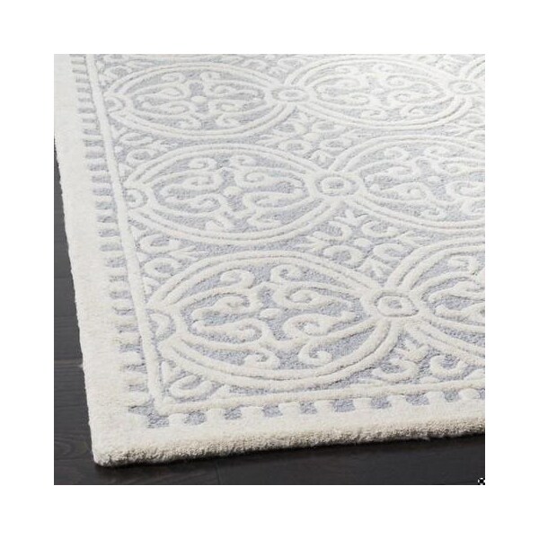 Safavieh 2 ft.-6 in. x 8 ft. Runner Transitional Cambridge- Silver and Ivory Hand Tufted Rug - CAM123D-28