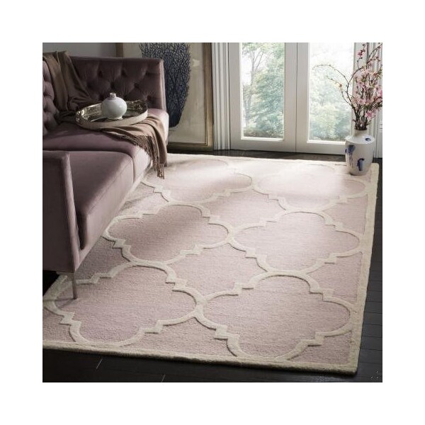 Safavieh Cambridge Accent Rugs, Light Pink and Ivory - 2 ft.-6 in. x 4 ft. - CAM140M-24