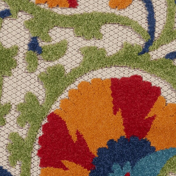 Homeroots 4 ft. Round Red & Multi Color Indoor & Outdoor Area Rug - 384998