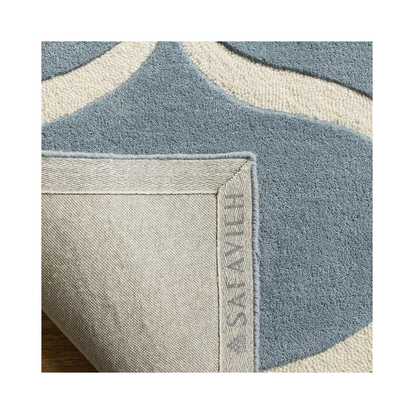 Safavieh Cambridge Accent Area Rug, Light Blue and Ivory - 2 x 3 ft. - CAM730B-2