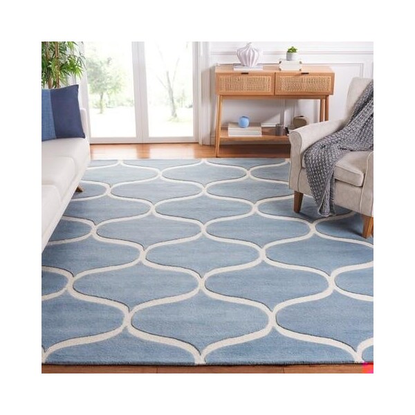Safavieh Cambridge Accent Area Rug, Light Blue and Ivory - 2 x 3 ft. - CAM730B-2