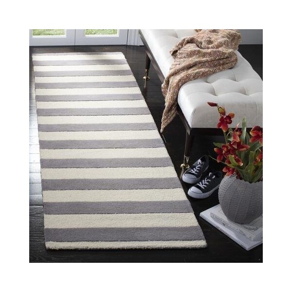 Safavieh Cambridge Hand Tufted Small Rectangle Rug- Grey - Ivory- 4 x 6 ft. - CAM154A-4