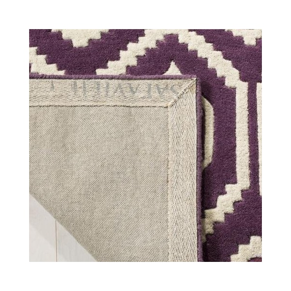 Safavieh 7 x 7 ft. Chatham Hand Tufted Round Area RugPurple & Ivory - CHT731F-7R