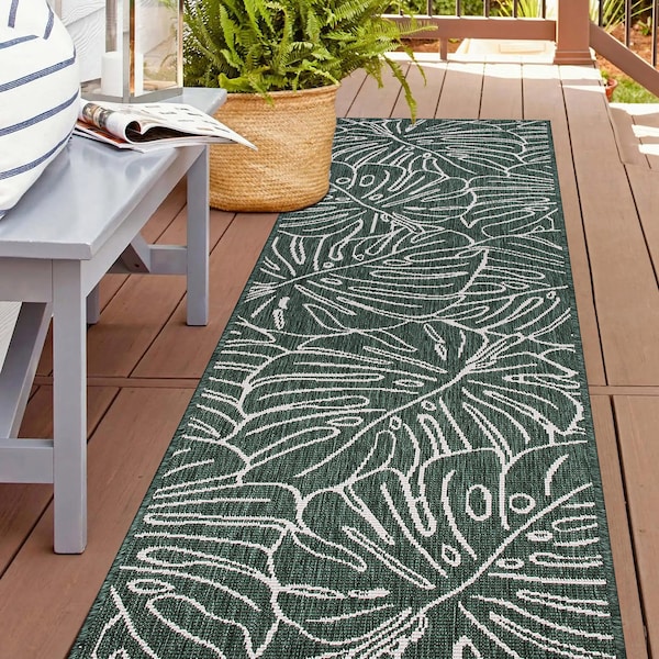 World Rug Gallery Contemporary Tropical Leaves Weather Resistant Indoor/Outdoor Runner Rug 2' x 7' Green - 4031GREEN2X7