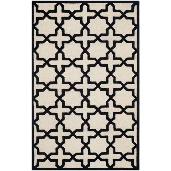 Safavieh Cambridge Accent Rug, Ivory and Black - 2 ft. - 6 in. x 4 ft. - CAM125W-24