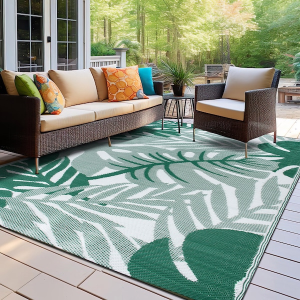 World Rug Gallery Tropical Leaf Reversible Recycled Plastic 3' X 5' Green Outdoor Rug - 6066GREEN3X5