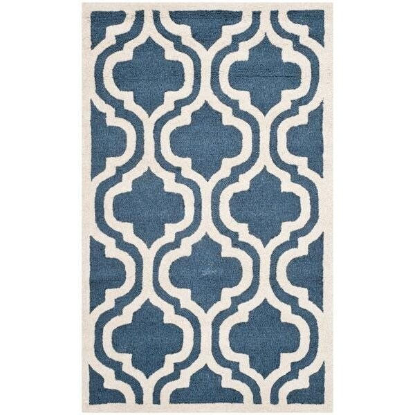 Safavieh Cambridge Hand Tufted Round Rug- Navy - Ivory- 4 x 4 ft. - CAM132G-4R
