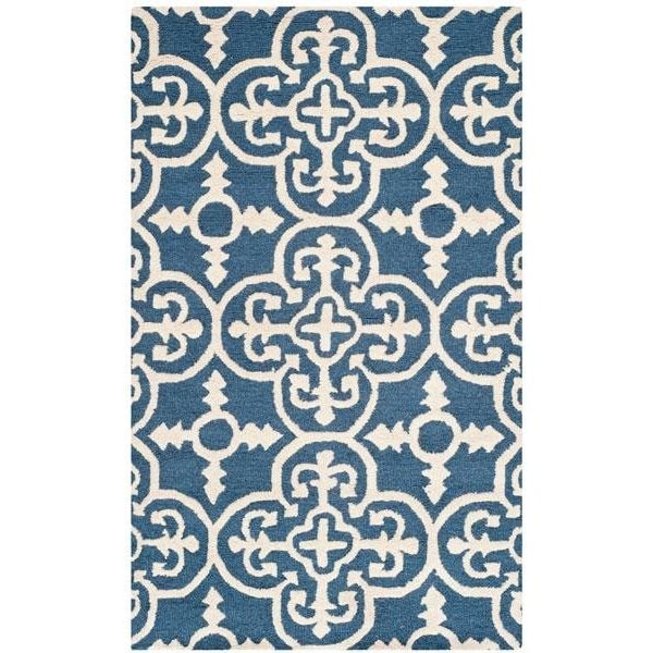 Safavieh Cambridge Hand Tufted Round RugNavy & Ivory 6 x 6 ft. - CAM133G-6R