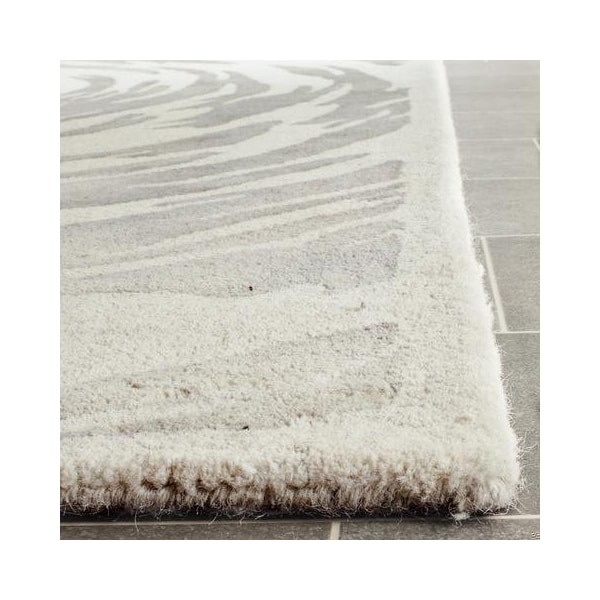 Safavieh Bella Hand Tufted Rectangle Rug, Ivory and Grey - 3 x 5 ft. - BEL128A-3