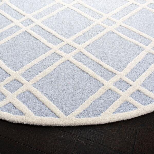 Safavieh Cambridge Accent Hand Tufted Rug, Light Blue and Ivory - 2 ft.-6 in. x 4 ft. - CAM142A-24