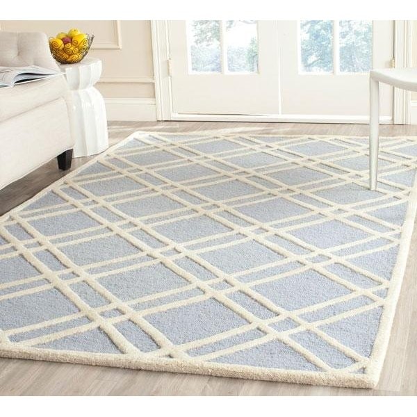 Safavieh Cambridge Accent Hand Tufted Rug, Light Blue and Ivory - 2 ft.-6 in. x 4 ft. - CAM142A-24
