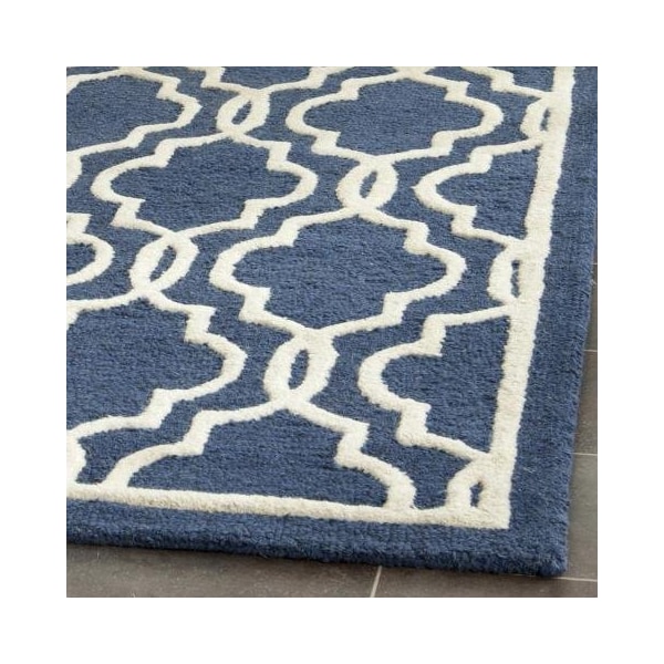 Safavieh Cambridge Hand Tufted Accent Rug- Navy - Ivory- 2 x 3 ft. - CAM131G-2