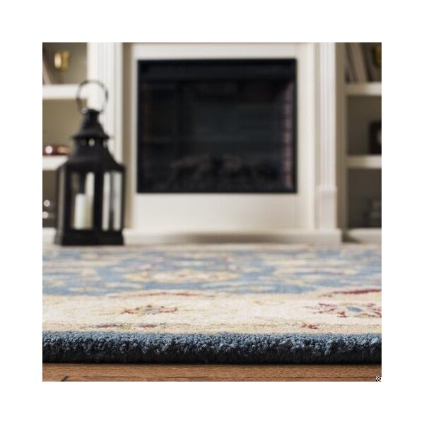 Safavieh 3 ft.-6 in. x 3 ft.-6 in. Round Traditional Antiquity- Blue and Beige Hand Tufted Rug - AT15A-4R