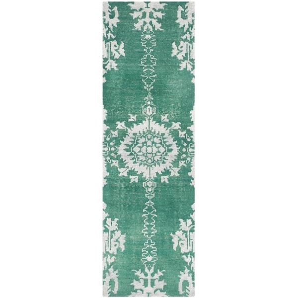 Safavieh Stone Wash Runner Rug, Emerald - 2 ft. 6 in. x 6 ft. - STW235D-26
