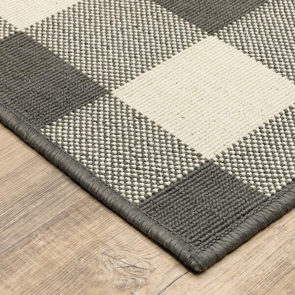 Homeroots 2 x 8 ft. Gray & Ivory Gingham Indoor & Outdoor Runner Rug - 389524