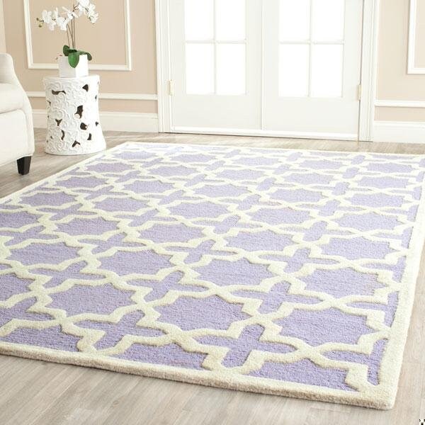 Safavieh Cambridge Hand Tufted Runner RugLavander & Ivory 2 ft.-6 in. x 6 ft. - CAM125C-26