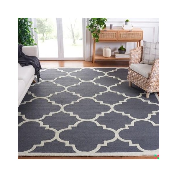 Safavieh 5 x 8 ft. Cambridge Hand Tufted Medium Rectangle Area RugDark Grey & Ivory - CAM140X-5