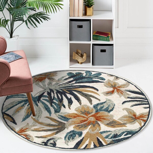 Homeroots 4 ft. Round Blue & White Tropical Area Rug - 396188