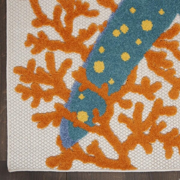 Homeroots 4 x 6 ft. Multi Color Indoor & Outdoor Area Rug - 385085