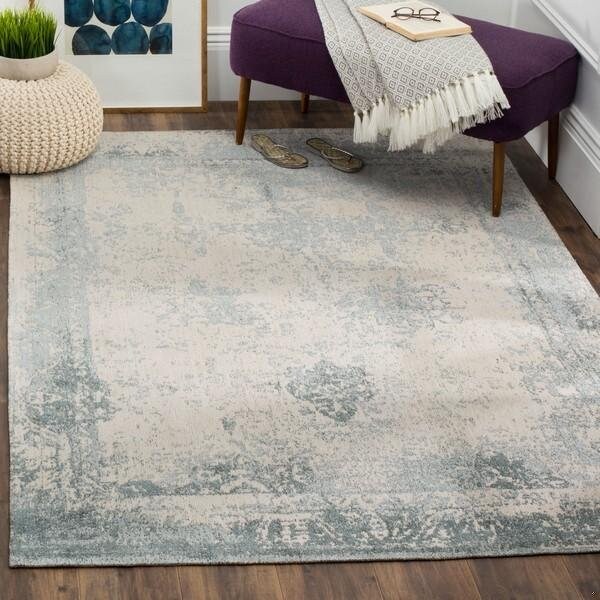 Safavieh Classic Vintage Accent Area Rug, Grey - 2 Ft. - 4 In. X 4 Ft. - 8 In. - CLV125D-25