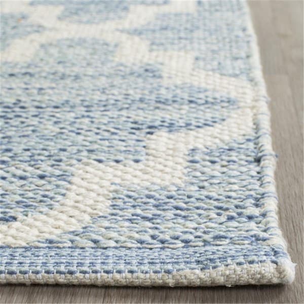 Safavieh 5 x 7 ft. Medium Rectangle Montauk Hand Woven RugLight Blue & Ivory - MTK810B-57