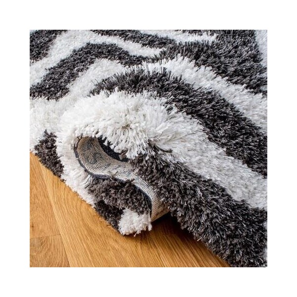 Safavieh Barcelona Shag Hand Tufted Small Rectangle Rug- Graphite - White- 3 x 5 ft. - BSG323D-3