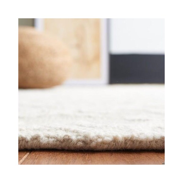 Safavieh Blossom Hand Tufted Runner Rug, Grey and Ivory - 2 ft.-3 in. x 8 ft. - BLM104A-28