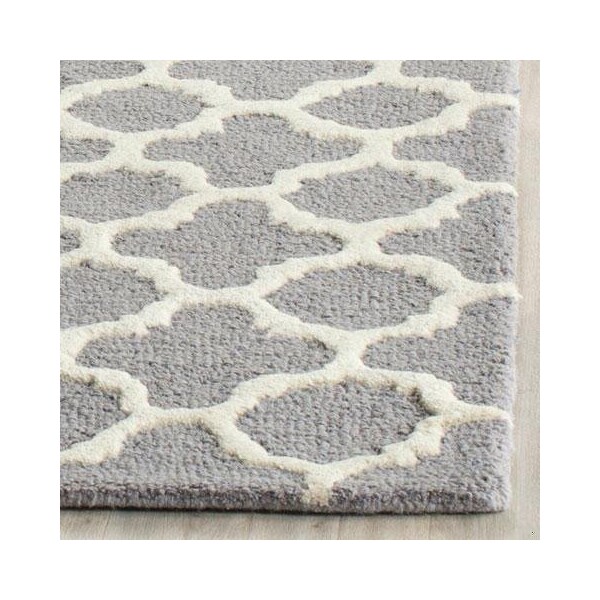 Safavieh Cambridge Hand Tufted Runner Rug- Silver - Ivory- 2 ft. 6 in. x 4 ft. - CAM130D-24