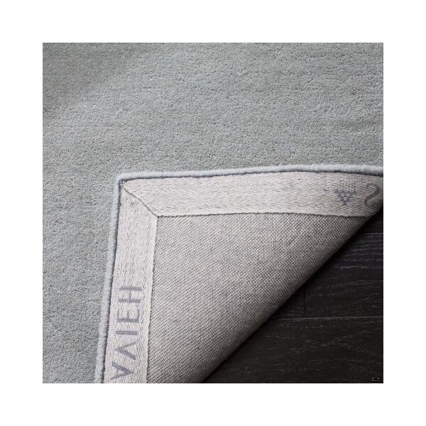 Safavieh 4 x 6 ft. Rectangle Contemporary Bella- Grey and Ivory Hand Tufted Rug - BEL121A-4