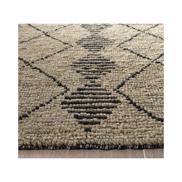 Safavieh Bohemian Rectangle Hand Loomed RugsBeige & Black 2 ft.-6 in. x 8 ft. - BOH703Z-28